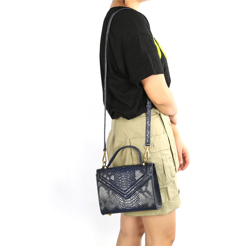 Dubai Women New Snake Pattern  - Women Bags Dubai review and price